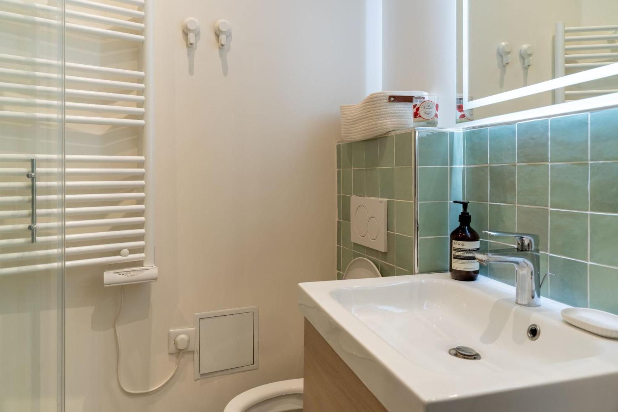 Apartment Airy And Stylish 1bd Flat Ile Saint-louis