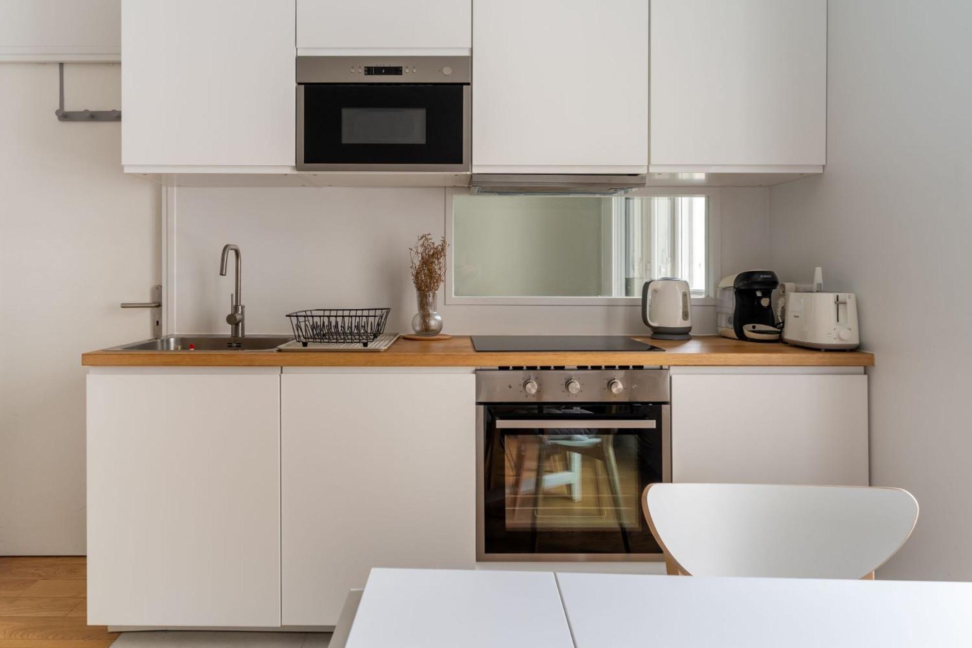 Airy And Stylish 1bd Flat Ile Saint-louis * Paris