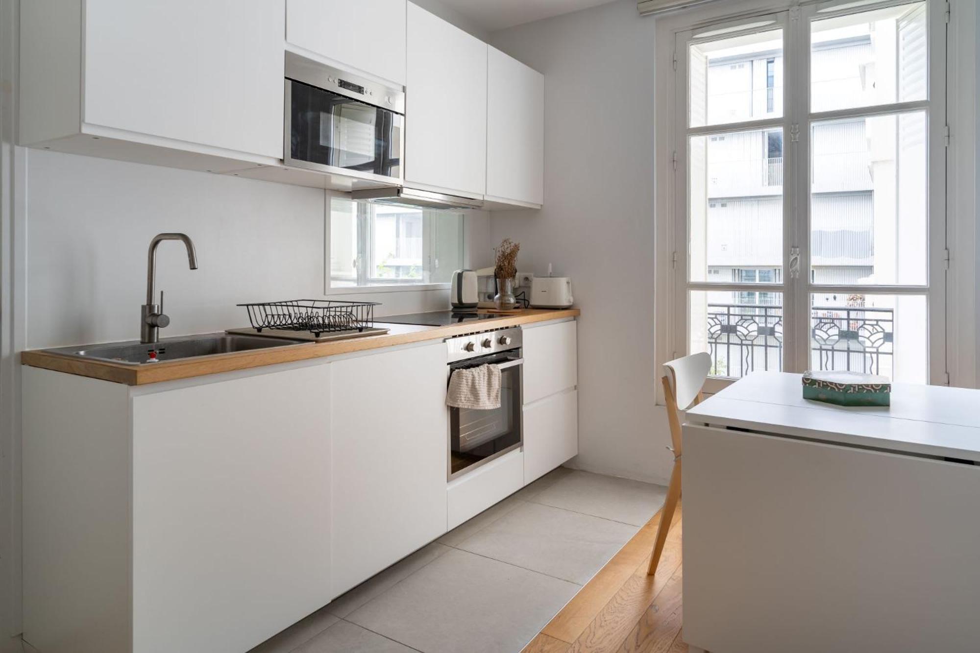 Airy And Stylish 1bd Flat Ile Saint-louis *